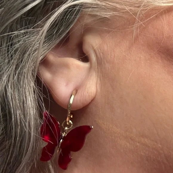 🐿️ Red Butterfly Hoop Earrings- Boutique-NWOT - Picture 3 of 3